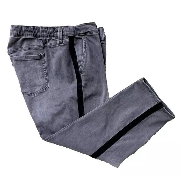 Torrid Pants Sz 2- 18/20 Gray Crop Pull on Boyfriend Jeans Straight Mid-Rise - Picture 1 of 16